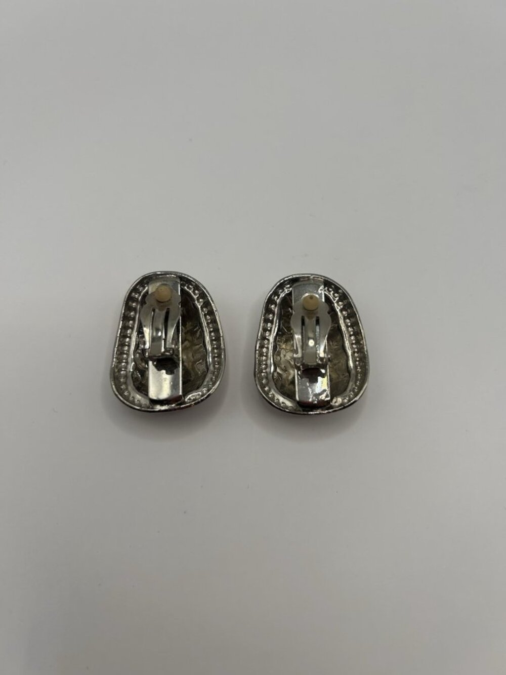 Park Lane Earrings Silver Tone Chunky Hammered Clip On Earrings Statement Fun - Picture 8 of 10